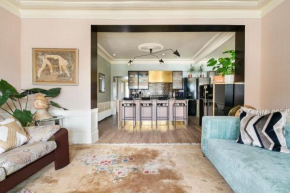 Spacious 2 Bed Luxury Apartment